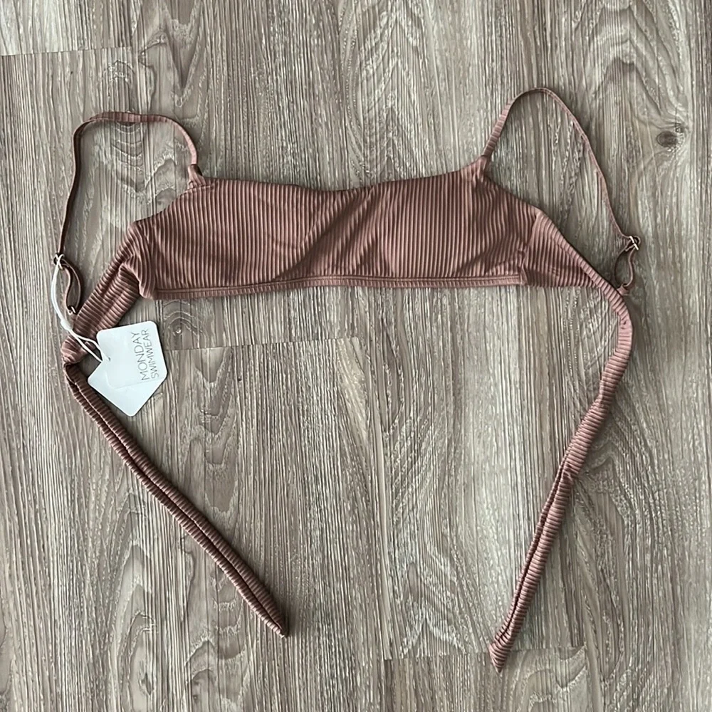 Monday Swimwear Bahamas Bikini Top